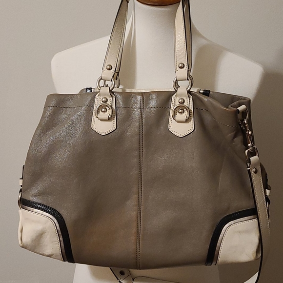 Coach Shoulder/Handbag - Picture 2 of 15